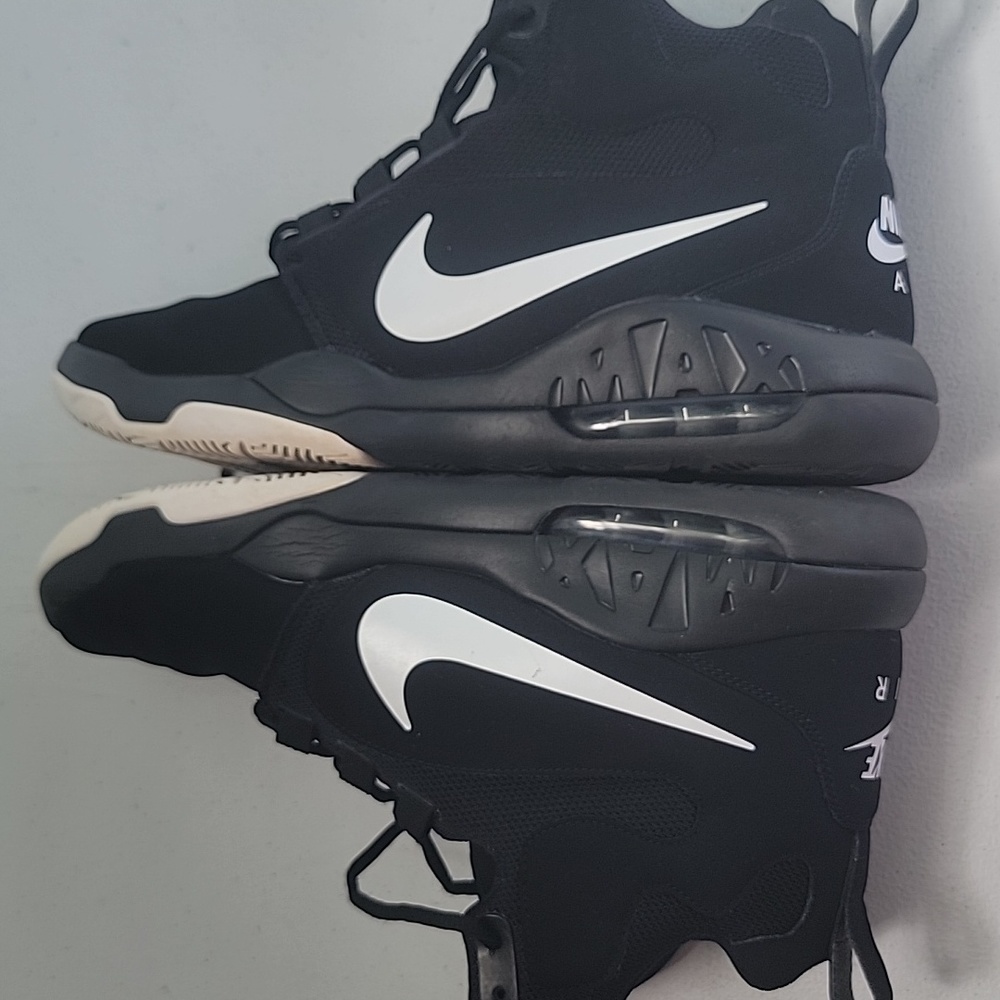 2016 NIKE AIR MAX High-Top Sneakers Size 13